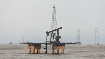 Empresas desempolvan taladros petroleros almacenados en Venezuela mientras se revisan los contratos Empresas desempolvan taladros petroleros almacenados en Venezuela mientras se revisan los contratos