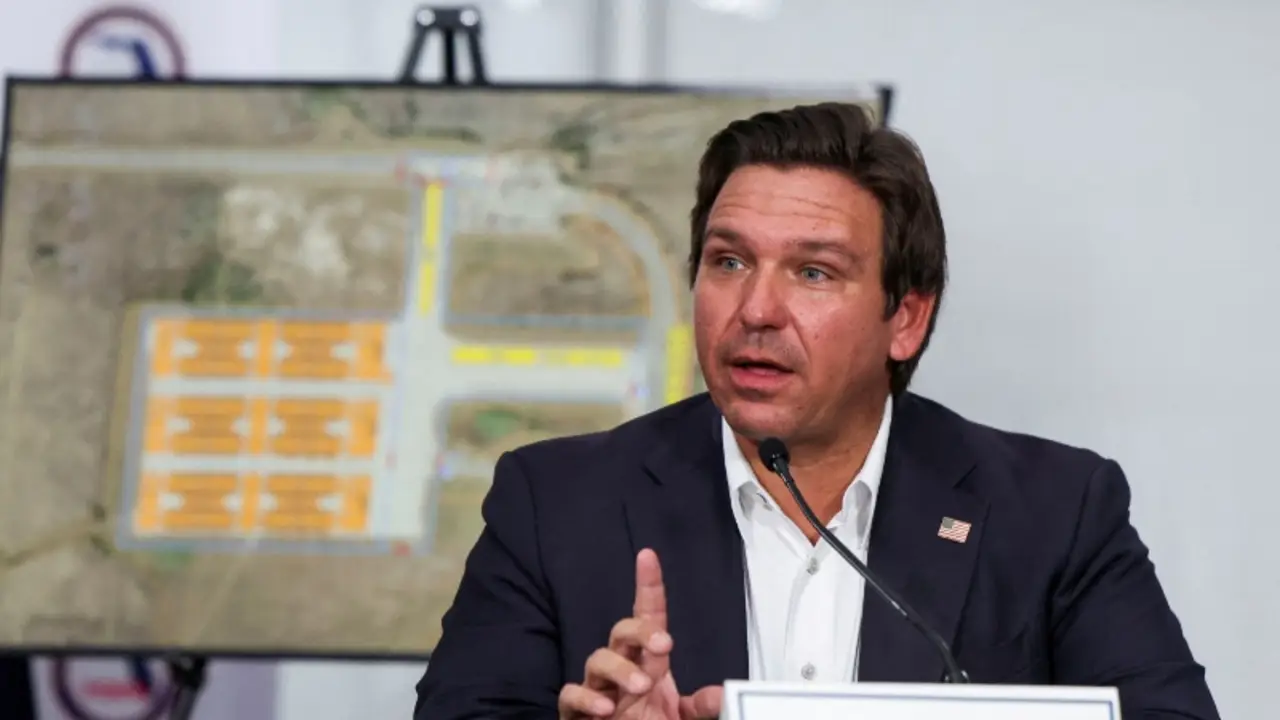 Gobernador de Florida propone nuevo mapa electoral para restar escaños a representantes demócratas