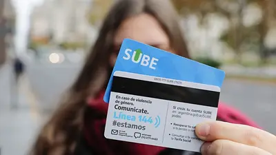 Pese al ajuste del Gobierno libertario, la Provincia de Buenos Aires garantiza el boleto estudiantil gratuito Pese al ajuste del Gobierno libertario, la Provincia de Buenos Aires garantiza el boleto estudiantil gratuito