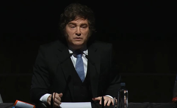 Milei volvió a apuntar contra el periodismo: "Corruptos" | Seguimiento minuto a minuto