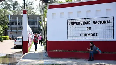 Escala la crisis en la UNaF: denunciaron penalmente al rector por falsedad ideológica y abuso de autoridad Escala la crisis en la UNaF: denunciaron penalmente al rector por falsedad ideológica y abuso de autoridad