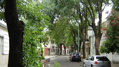 17 menores en un taller clandestino que hacía ropa: el rescate en una casa usurpada de Parque Chas 17 menores en un taller clandestino que hacía ropa: el rescate en una casa usurpada de Parque Chas