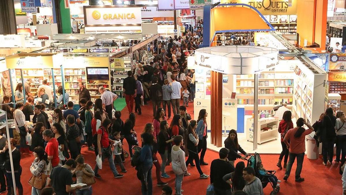 Feria del Libro: pese a que crecieron las ventas, el sector editorial advierte una caída real del consumo