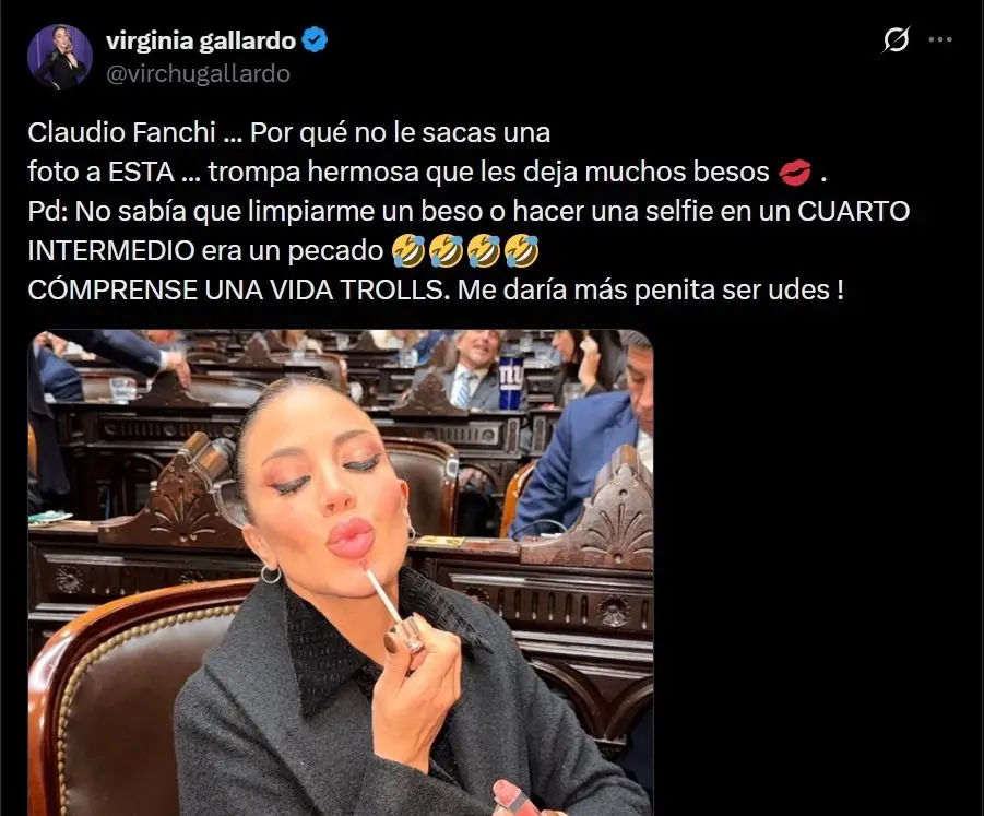 Virginia Gallardo se fue al pasto contra un fotógrafo en el Congreso.