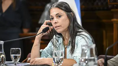 Argentina, Canadá, Lucila Crexell, Ley Bases. Argentina, Canadá, Lucila Crexell, Ley Bases.