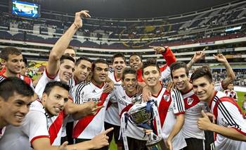 Jugó en River, se fue al exterior y hoy maneja un Uber por la crisis  | Fútbol argentino