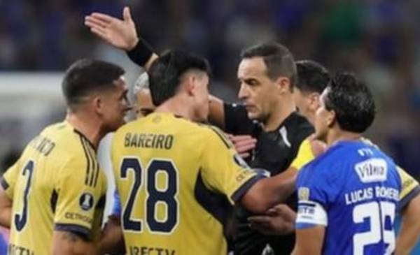 ¿Boca va a Conmebol? La queja de Riquelme por un gesto que a él le costó la roja como jugador