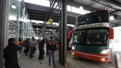 Otro golpe de Sadir al bolsillo de los trabajadores: aumenta el boleto del transporte de media distancia Otro golpe de Sadir al bolsillo de los trabajadores: aumenta el boleto del transporte de media distancia