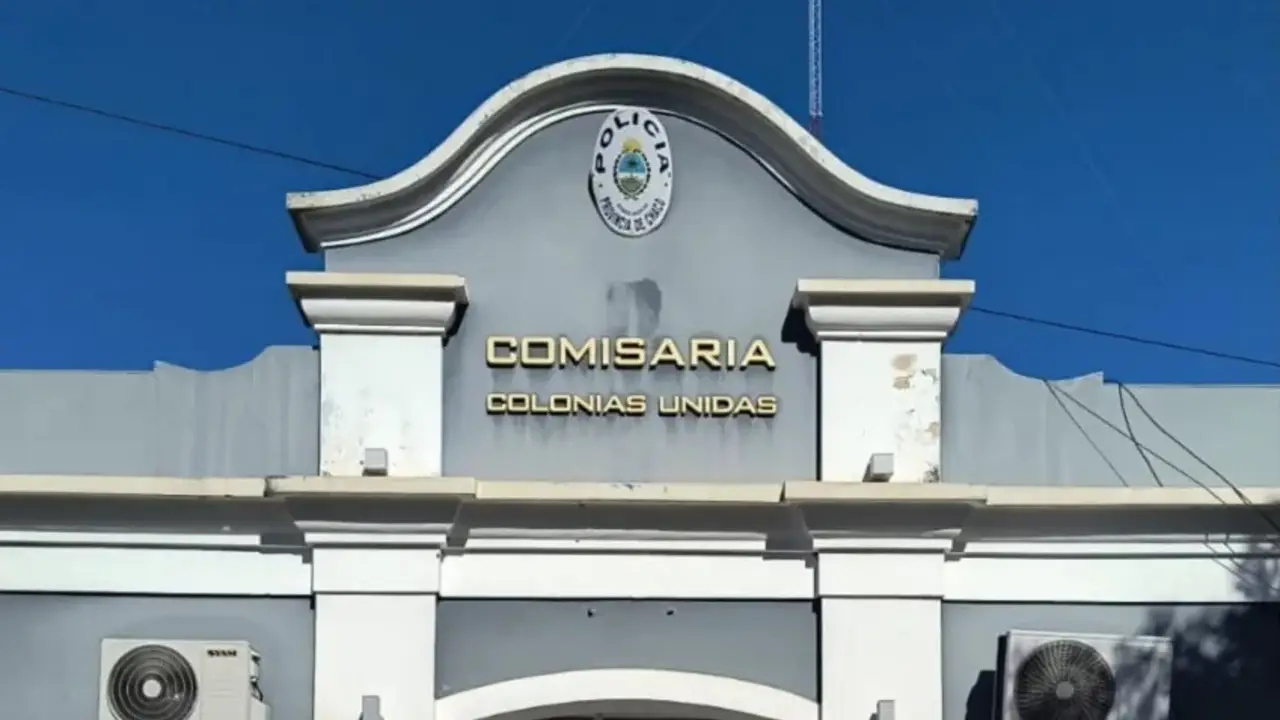 Escándalo en una comisaría por un policía borracho y drogado: disparó 8 veces e hirió a un compañero