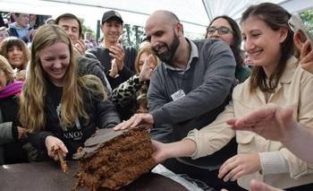 A menos de 2 horas de Buenos Aires: el pueblo que celebra la Fiesta del Alfajor  | Escapadas