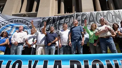 Un sector de la CGT presiona para un nuevo paro contra Milei: "Se acabó la paciencia" Un sector de la CGT presiona para un nuevo paro contra Milei: "Se acabó la paciencia"