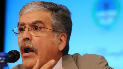 De Vido, duro contra el presidente de Shell De Vido, duro contra el presidente de Shell