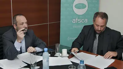 Ley de Medios: la AFSCA pidió a la Justicia que le prohiba a Cablevisión tener más abonados Ley de Medios: la AFSCA pidió a la Justicia que le prohiba a Cablevisión tener más abonados
