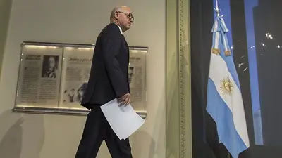 El Gobierno cuestionó a Obama por designar a "lobbista" de fondos buitre en directorio de ONG El Gobierno cuestionó a Obama por designar a "lobbista" de fondos buitre en directorio de ONG
