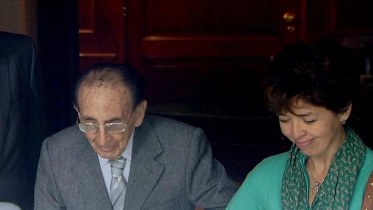 El juez Fayt reapareció: salió de su casa y se dirigió a Tribunales