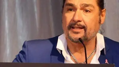 Insólito: el PRO y el massismo se pelean por la candidatura del peluquero de los famosos Insólito: el PRO y el massismo se pelean por la candidatura del peluquero de los famosos