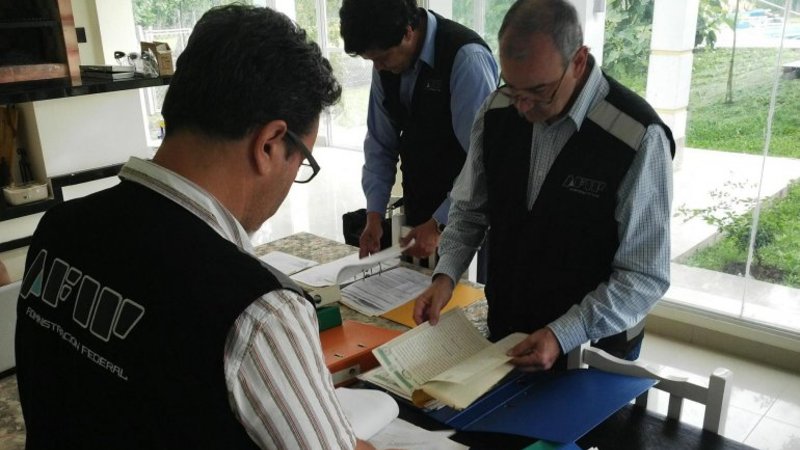 AFIP desbarató una banda que ofrecía certificados truchos