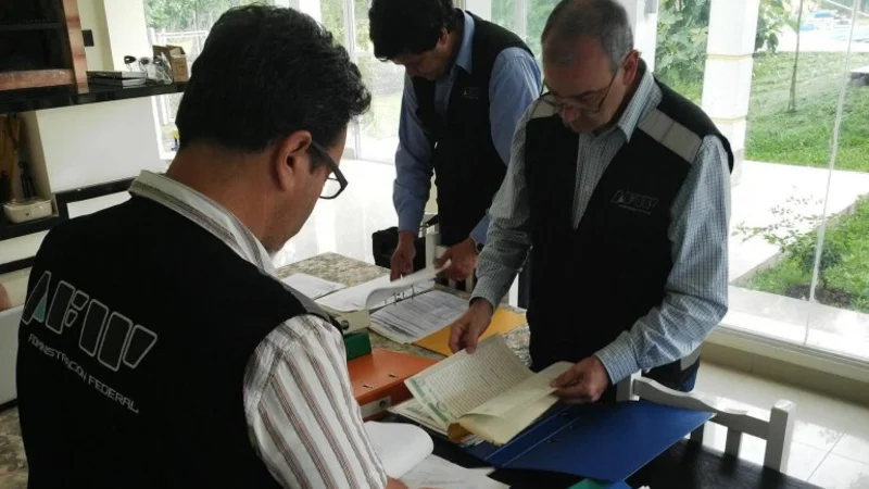 AFIP desbarató una banda que ofrecía certificados truchos