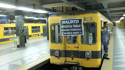 Subte: paro sorpresivo en la línea C por agresión a un trabajador Subte: paro sorpresivo en la línea C por agresión a un trabajador