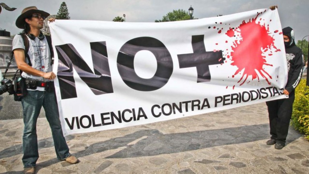 México: 100 periodistas asesinados y 21 desaparecidos en los últimos 15 años