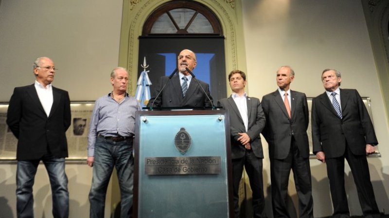 Paritarias 2015: acordaron UOM, Uocra, Suterh y Comercio