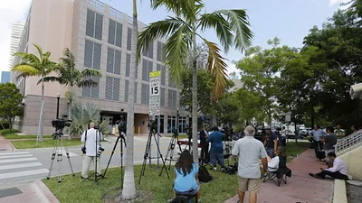 Por el escándalo en la FIFA, el FBI allanó las oficinas de la CONCACAF en Miami Por el escándalo en la FIFA, el FBI allanó las oficinas de la CONCACAF en Miami