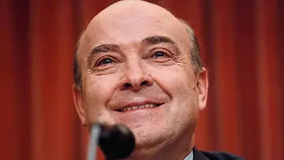 Hasta Cavallo considera que la suba de la nafta es demasiado Hasta Cavallo considera que la suba de la nafta es demasiado