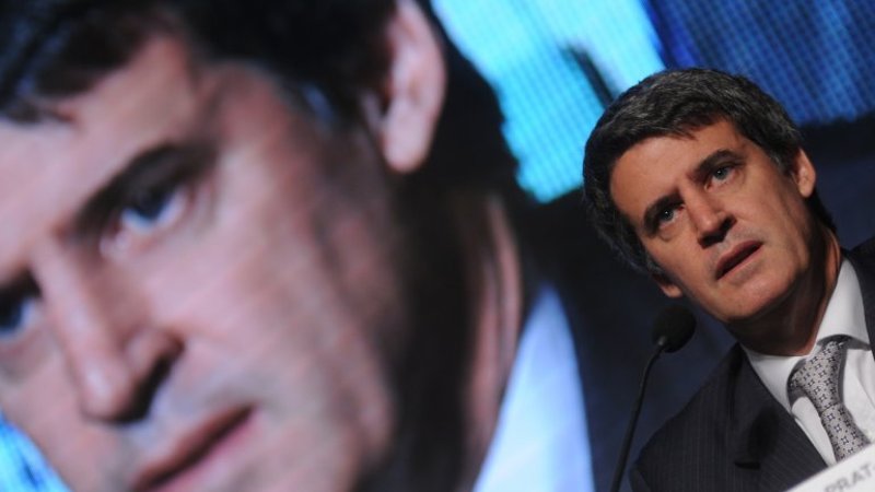 El día que Prat Gay se burló del aumento del precio de la nafta