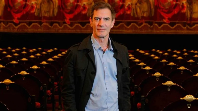 Nuevo escrache de los artistas a Lopérfido por sus dichos sobre los desaparecidos
