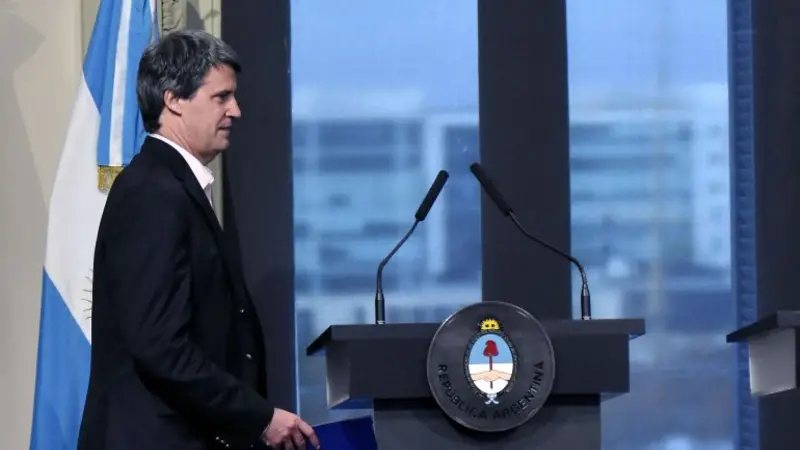 Prat Gay: "Va a haber menos inflación en el segundo semestre"