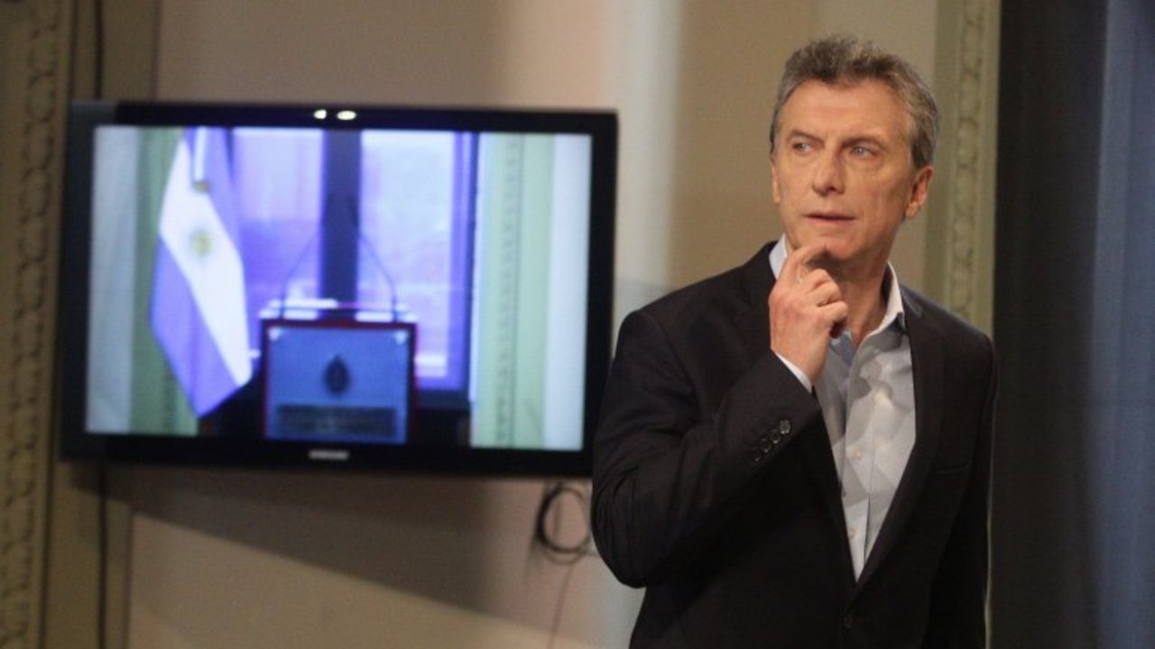 Se hunde la popularidad de Macri