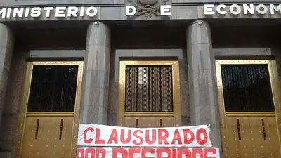 Tensión en el Palacio de Hacienda por despidos: amenaza de desalojo Tensión en el Palacio de Hacienda por despidos: amenaza de desalojo