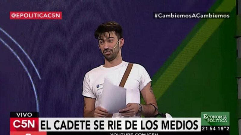 El Cadete te muestra cómo los medios reflejaron el viaje de Macri a EE.UU. El Cadete te muestra cómo los medios reflejaron el viaje de Macri a EE.UU.