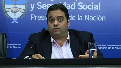 Cayó el empleo, pero Triaca dice que busca "recuperar la cultura del trabajo" Cayó el empleo, pero Triaca dice que busca "recuperar la cultura del trabajo"