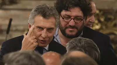 Un editorialista de Clarín destrozó a Pablo Avelluto por chupamedias Un editorialista de Clarín destrozó a Pablo Avelluto por chupamedias