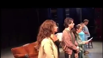 VIDEO: Así convocan los actores en pleno teatro a la marcha contra le 2x1 VIDEO: Así convocan los actores en pleno teatro a la marcha contra le 2x1