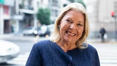 El insólito lugar al que fue a timbrear Carrió en su recorrida por el Conurbano El insólito lugar al que fue a timbrear Carrió en su recorrida por el Conurbano