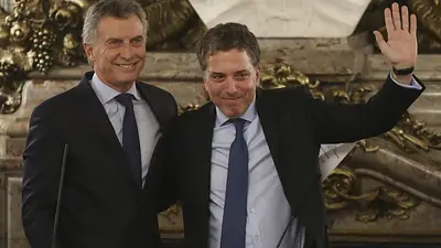 El Gobierno no para de emitir deuda pero Dujovne le prohíbe endeudarse a Santa Cruz El Gobierno no para de emitir deuda pero Dujovne le prohíbe endeudarse a Santa Cruz
