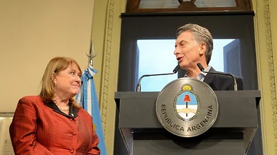Después de la renuncia de Malcorra, Macri se mostró con un juguete para niños Después de la renuncia de Malcorra, Macri se mostró con un juguete para niños