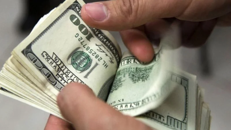 El dólar no para de subir y alcanzó un máximo histórico