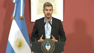 Marcos Peña: "La suba del dólar no nos tiene que asustar" Marcos Peña: "La suba del dólar no nos tiene que asustar"