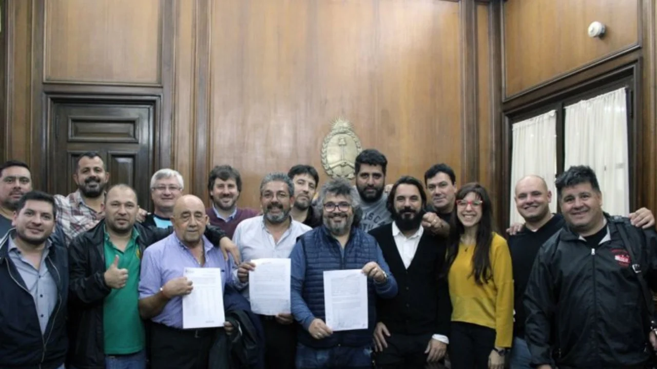 Aceiteros rompieron el techo de las paritarias: acordaron un 19%