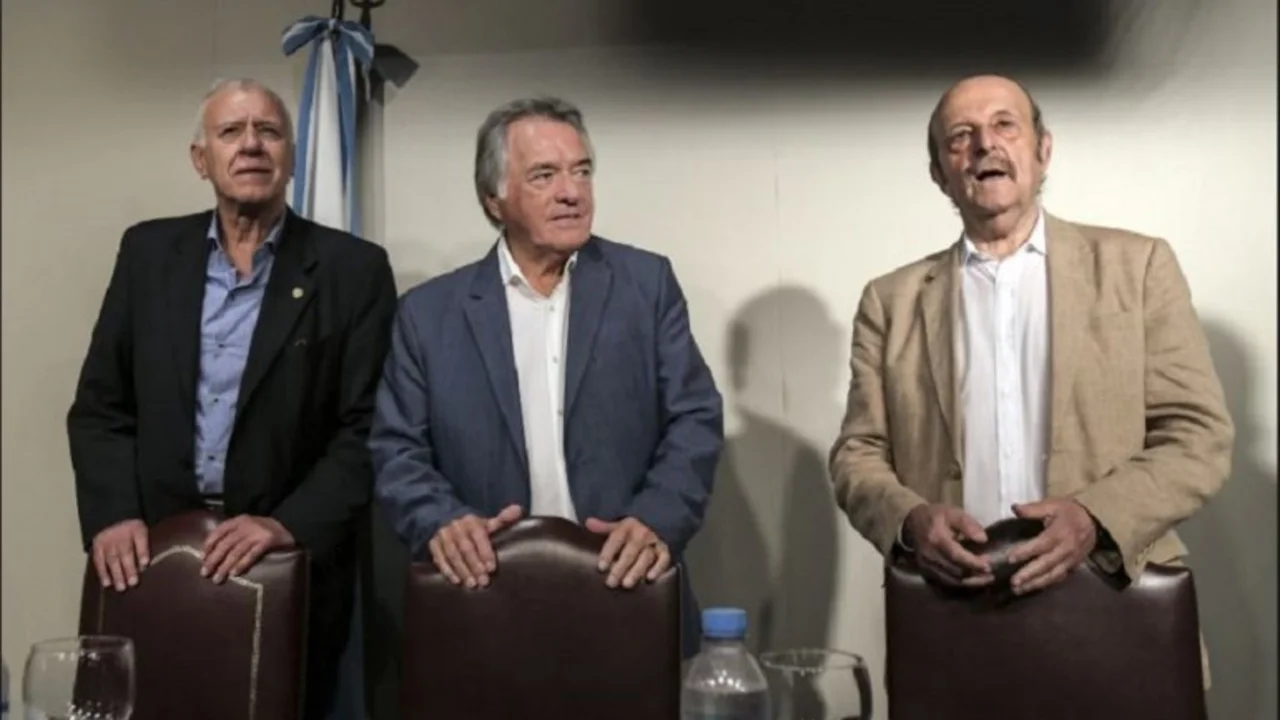 Bárbaro: "Queremos una interna entre Massa, De la Sota y Urtubey"