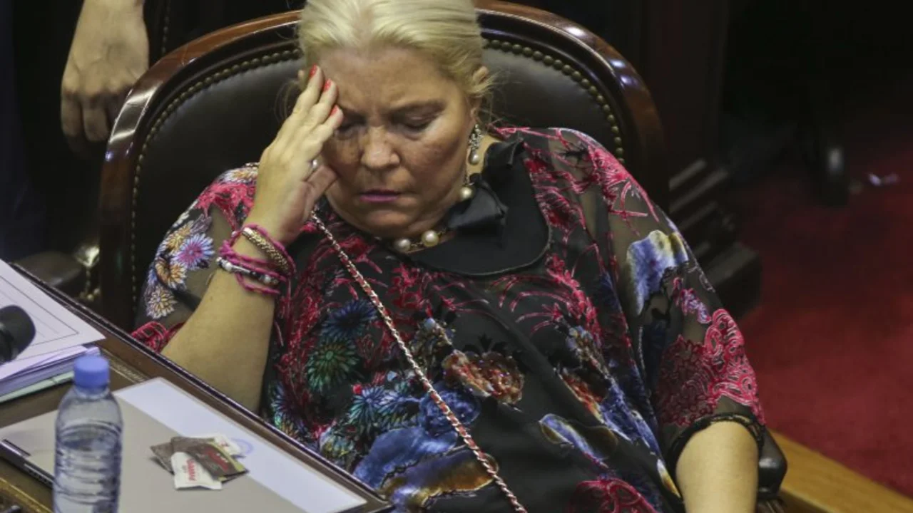 Carrió estalló contra Durán Barba: "Basta de ser buenos, basta con los globos"