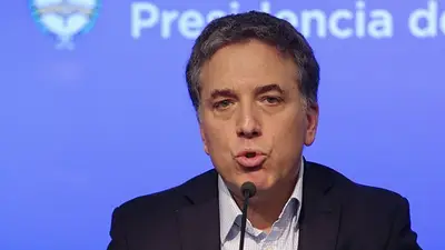 Un tuit desde Grecia sobre el FMI se hizo viral por una frase de Dujovne Un tuit desde Grecia sobre el FMI se hizo viral por una frase de Dujovne