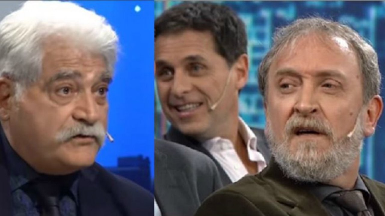 Asís en Animales Sueltos: "Averigüen  si es cierto que Macri recibió a Magnetto"