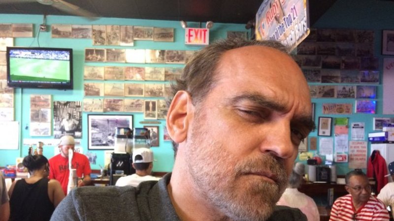 Fernando Iglesias quiso corregir a un político, habló de la puntuación y puso mal una coma