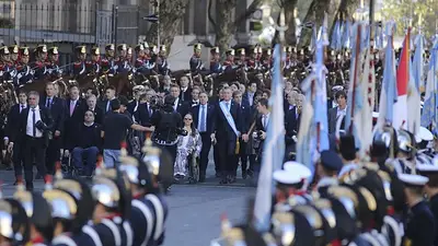 Un periodista criticó en vivo a Macri en el Tedeúm y puso incómodo a Carnota Un periodista criticó en vivo a Macri en el Tedeúm y puso incómodo a Carnota