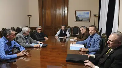 A la espera del veto de Macri, la CGT pospuso su reunión A la espera del veto de Macri, la CGT pospuso su reunión