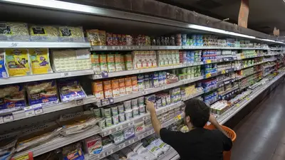 Macri no puede controlar la inflación: los gremios estiman una suba de casi 5% en abril Macri no puede controlar la inflación: los gremios estiman una suba de casi 5% en abril